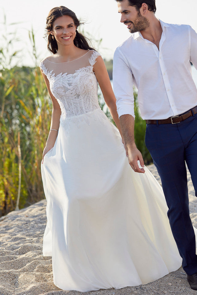 UK 12/14 Wisteria by Victoria Jane