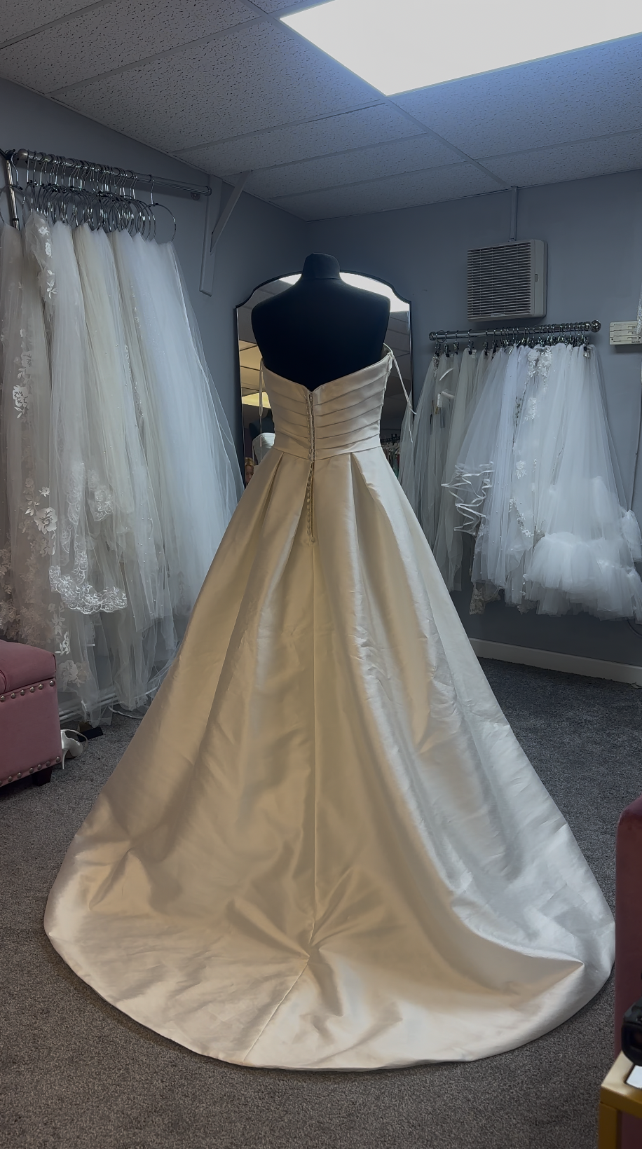 ENCANTO Wedding Dress By Rosa Clara