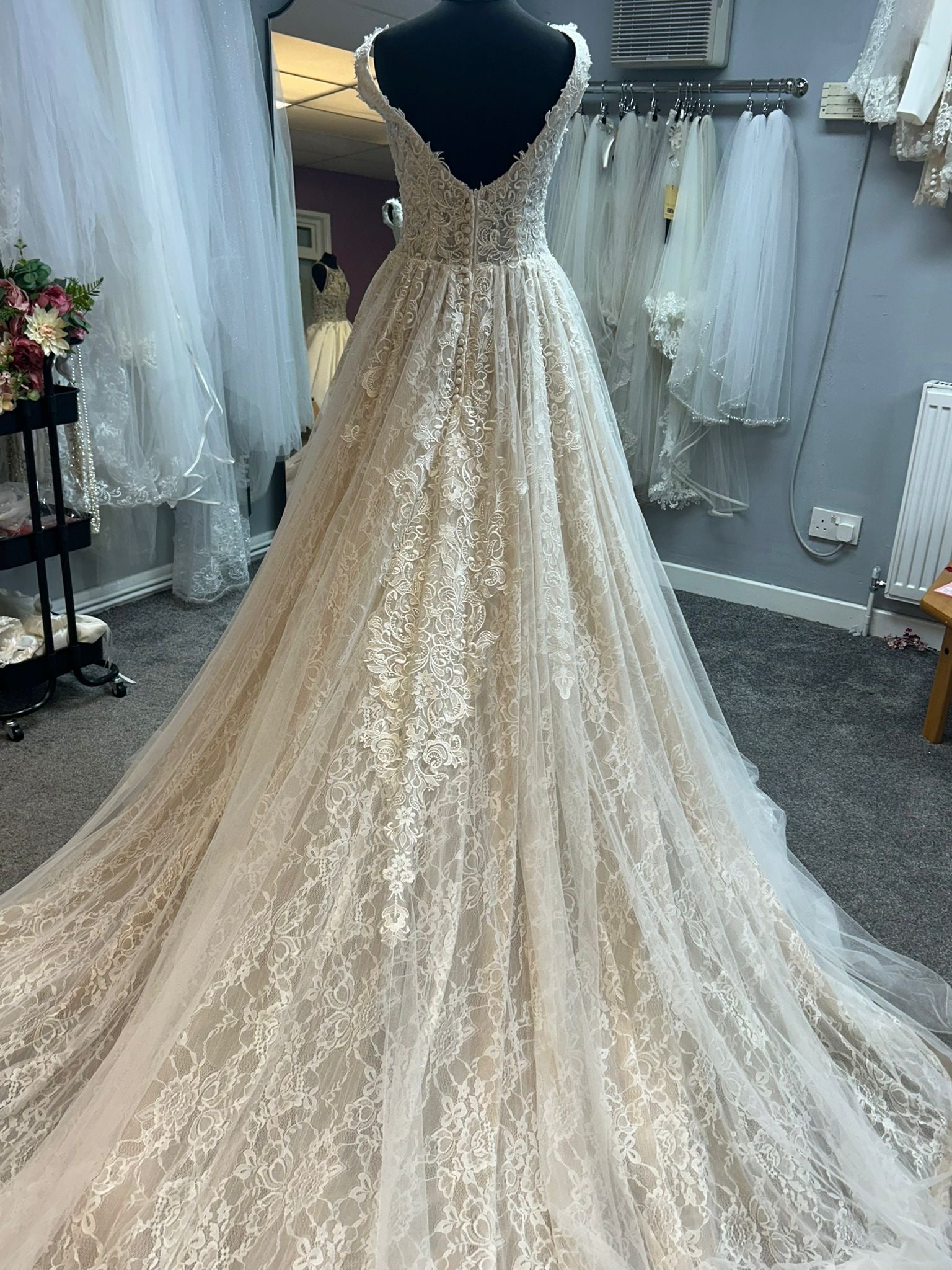 UK 4/6 19011099 by LQ Designs