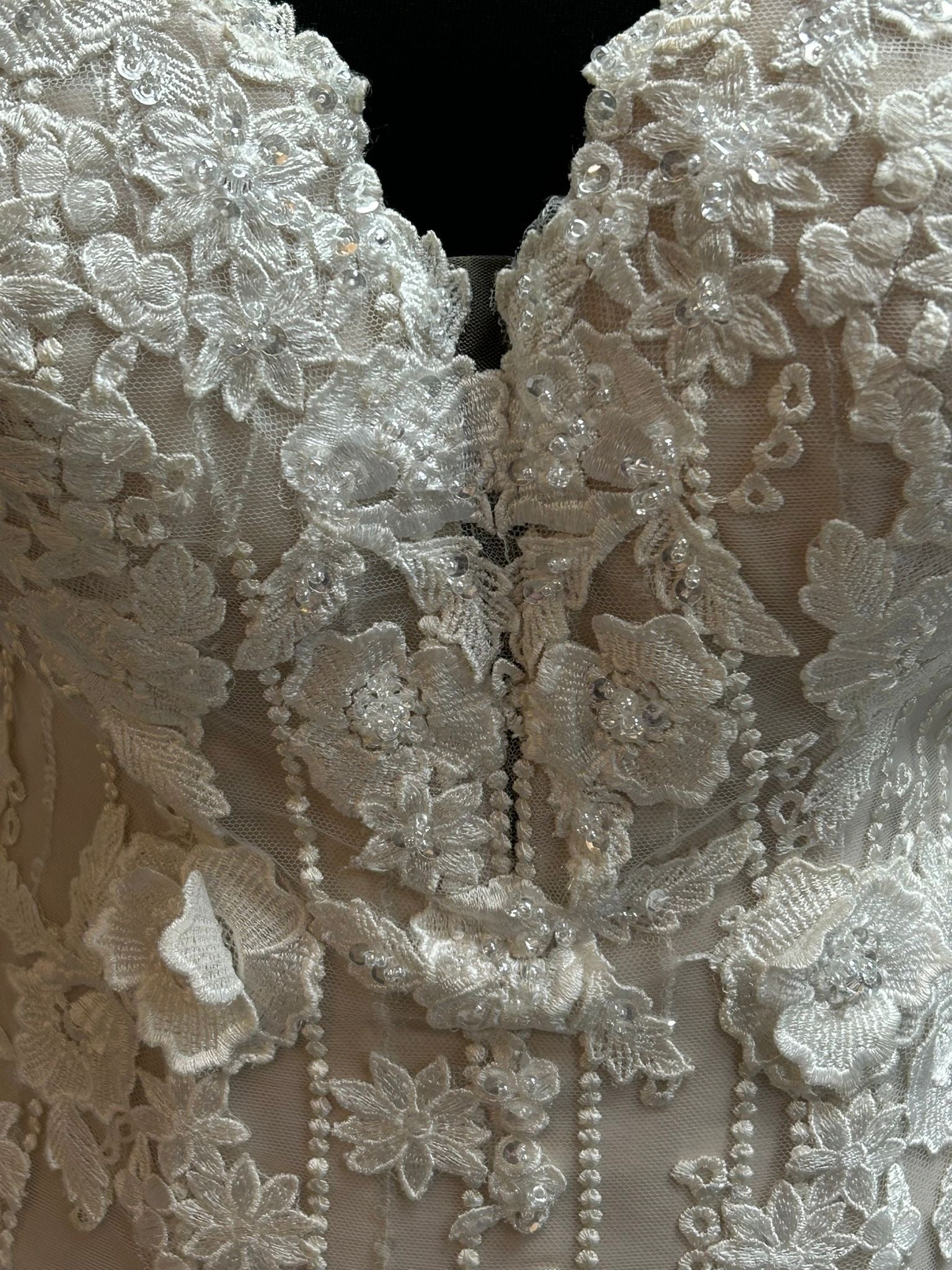 UK 6/8 Kamala by Kenneth Winston