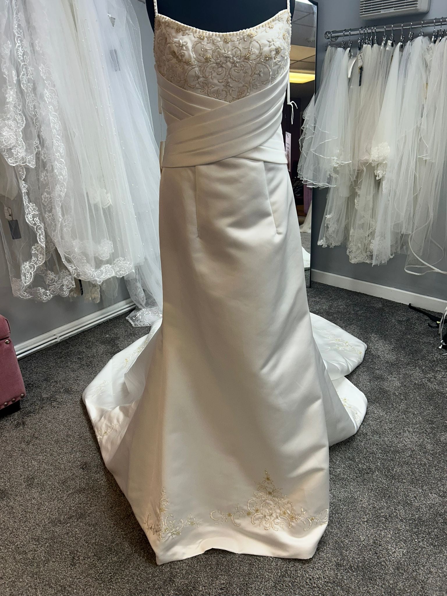 UK 8/10 FWT266 By Yours Truly