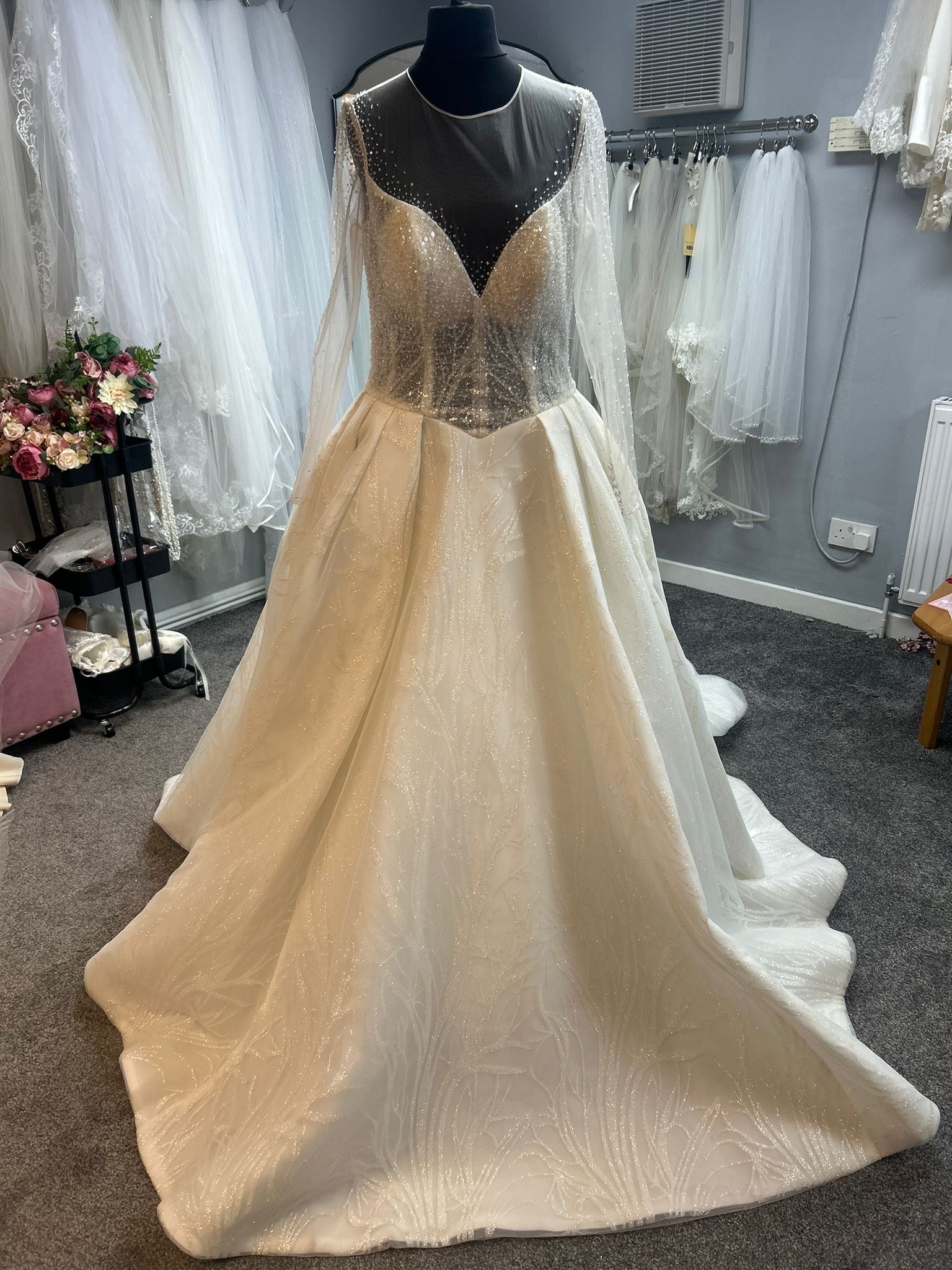 UK 4/6 19011805 by LQ Designs