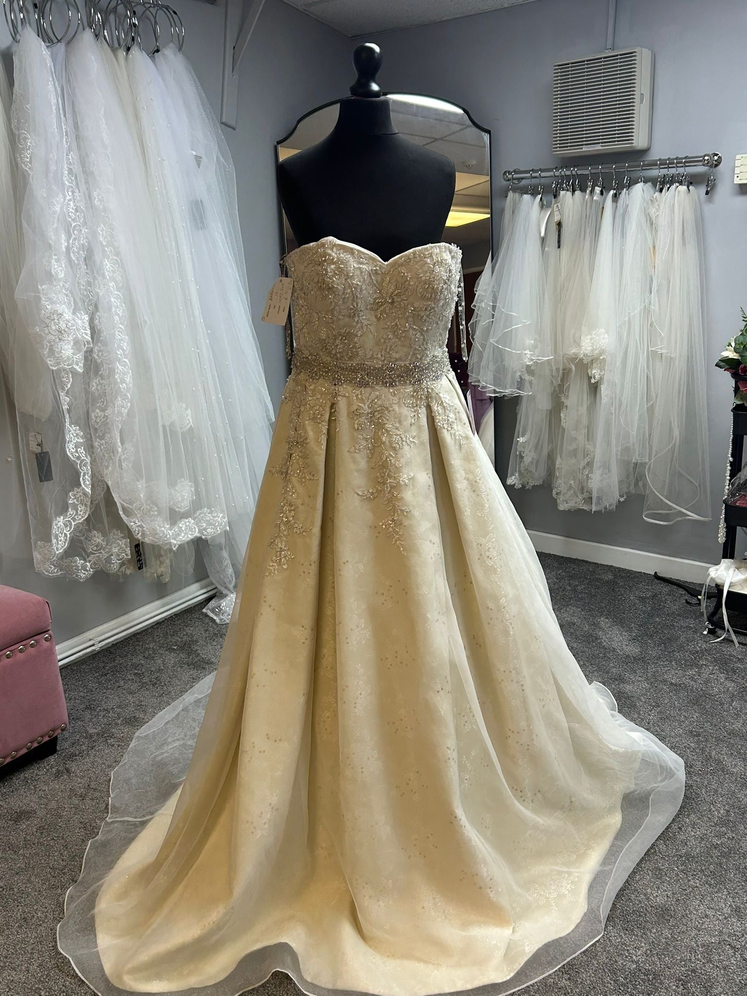  Donna Salado Bridal Gown