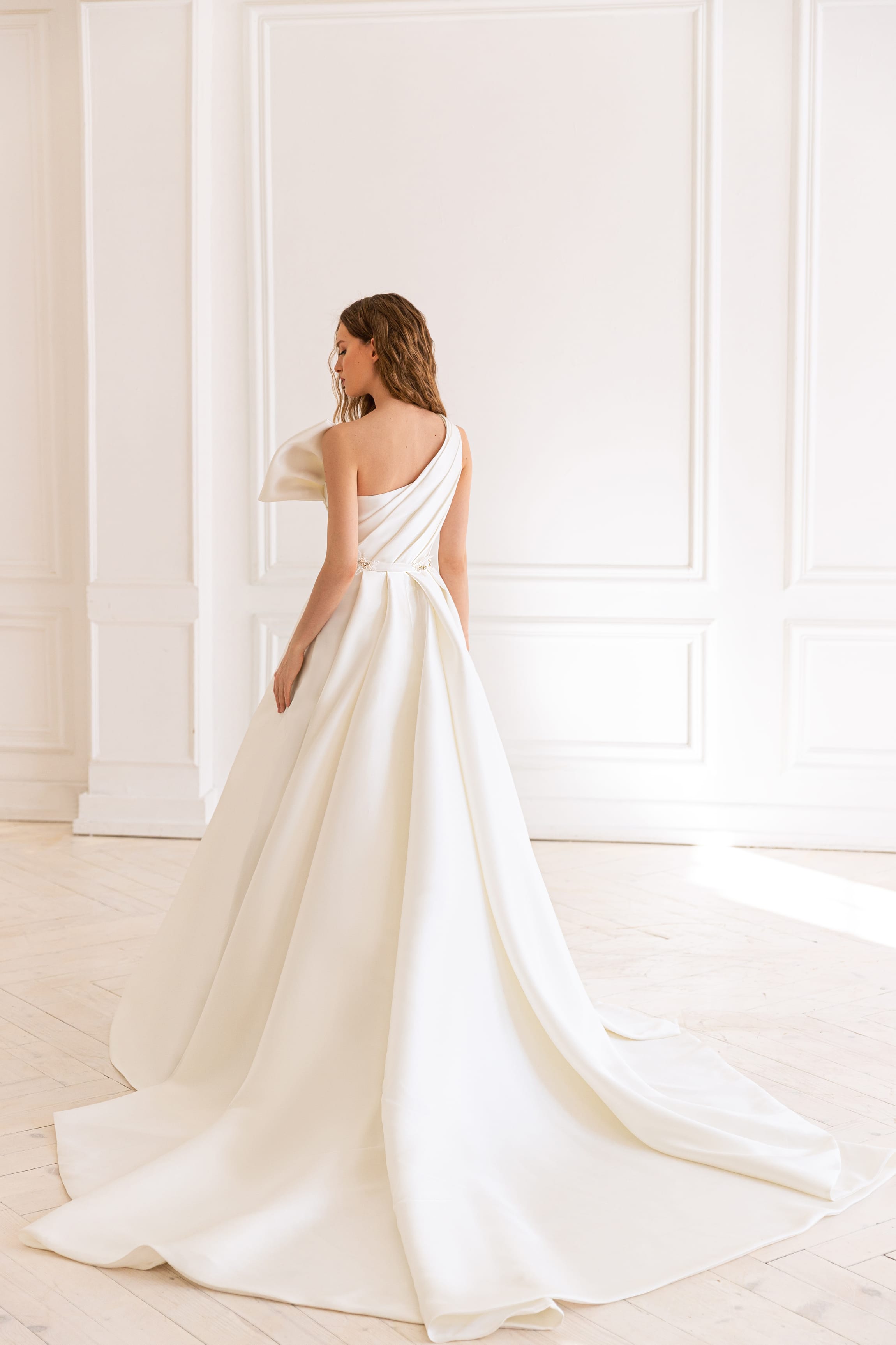 BS-039 Wedding Dress By Elena Morar