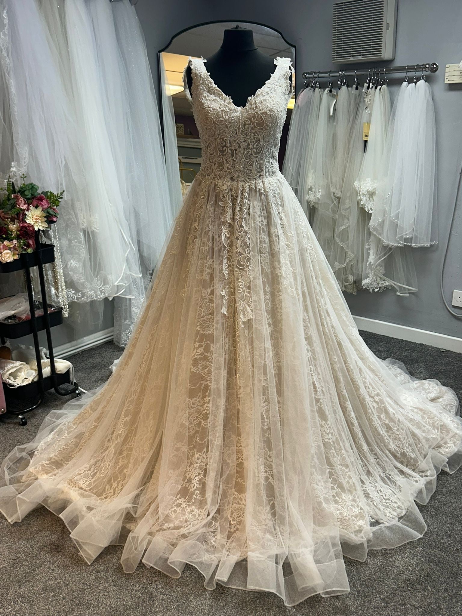 UK 4/6 19011099 by LQ Designs