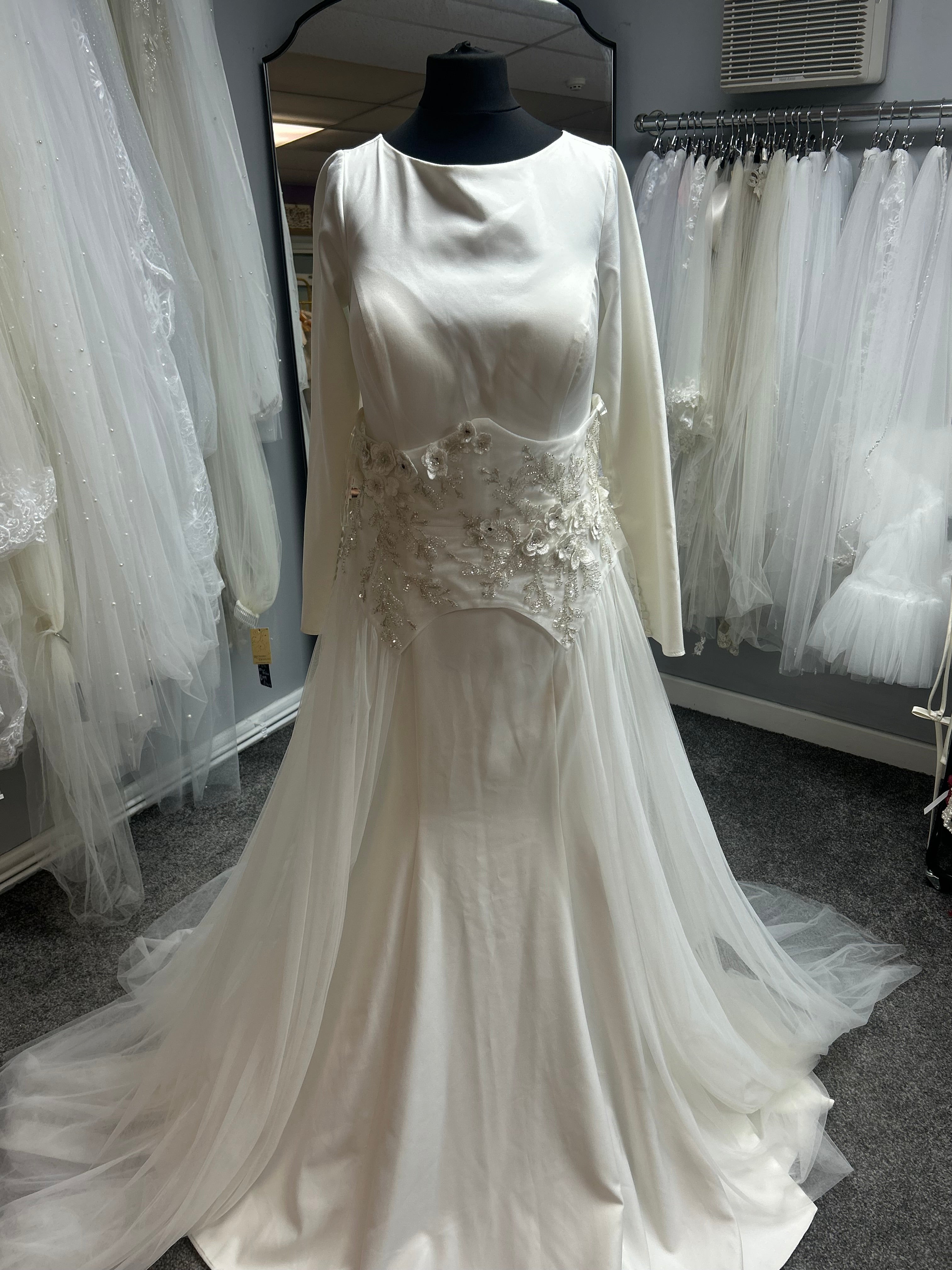 UK 10/12 BS-055 Wedding Dress By Elena Morar