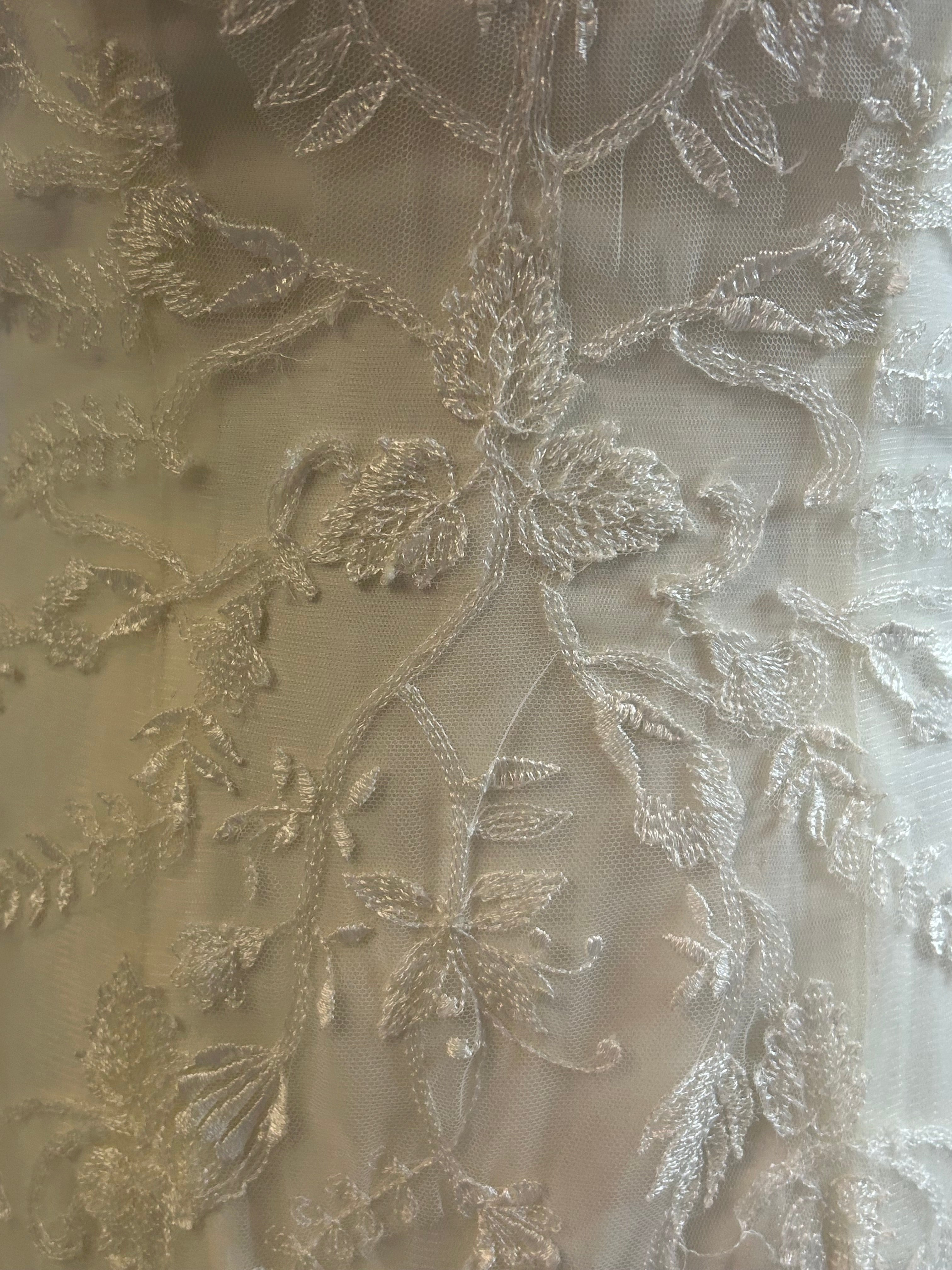 UK 6/8 8515 By Alfred Angelo