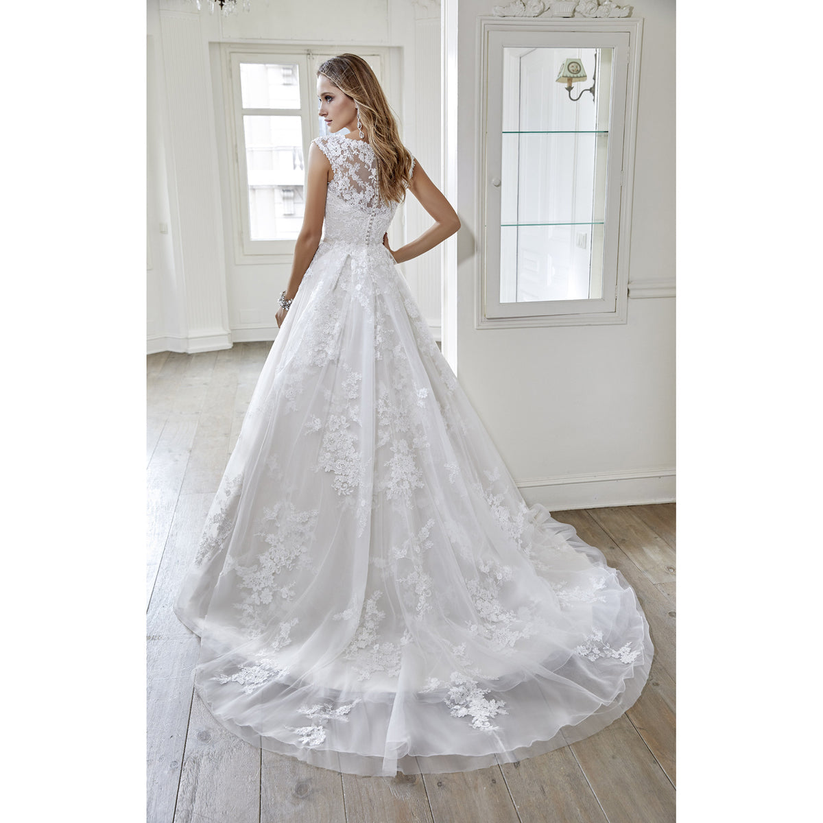 Robyn Wedding Dress By Ronald Joyce