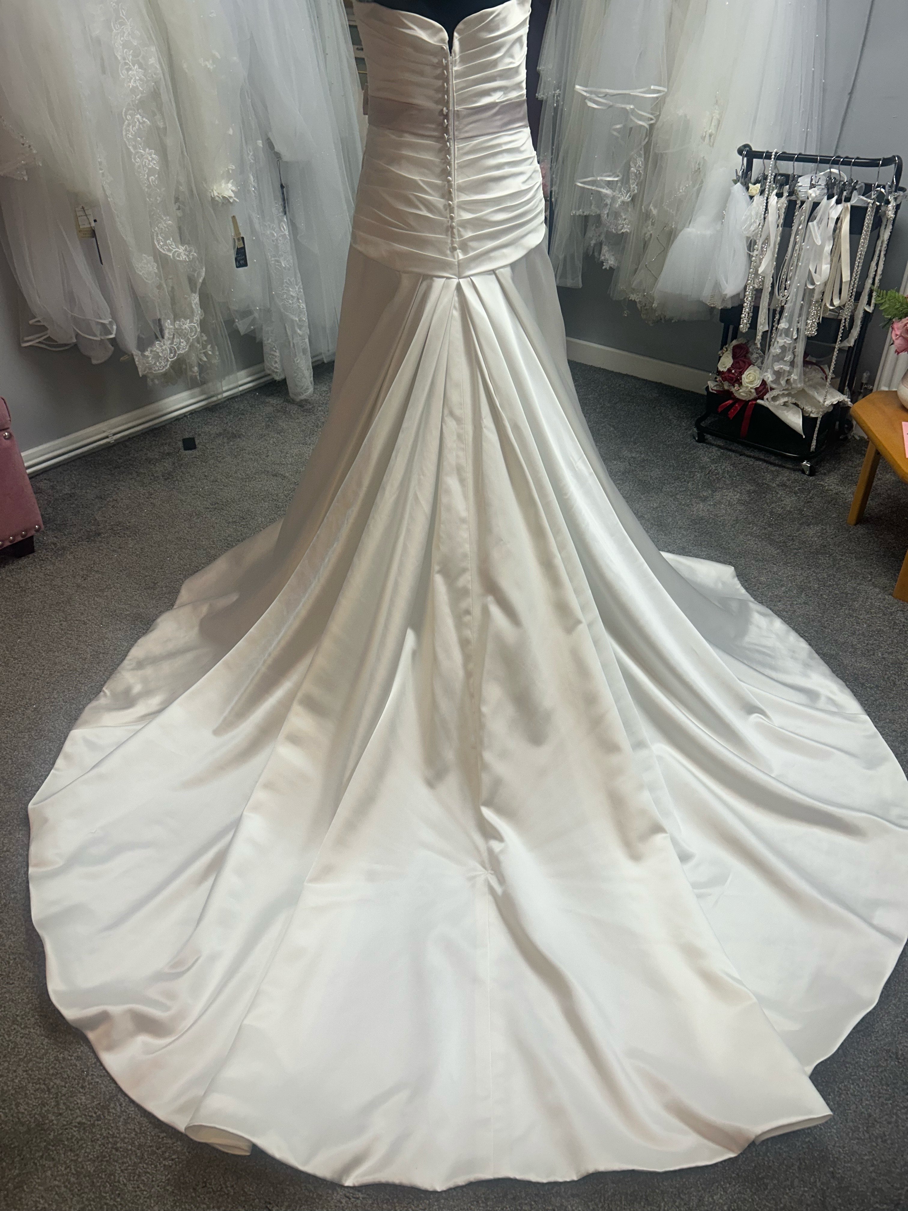 UK 8/10 OUA015 By Impressions bridal