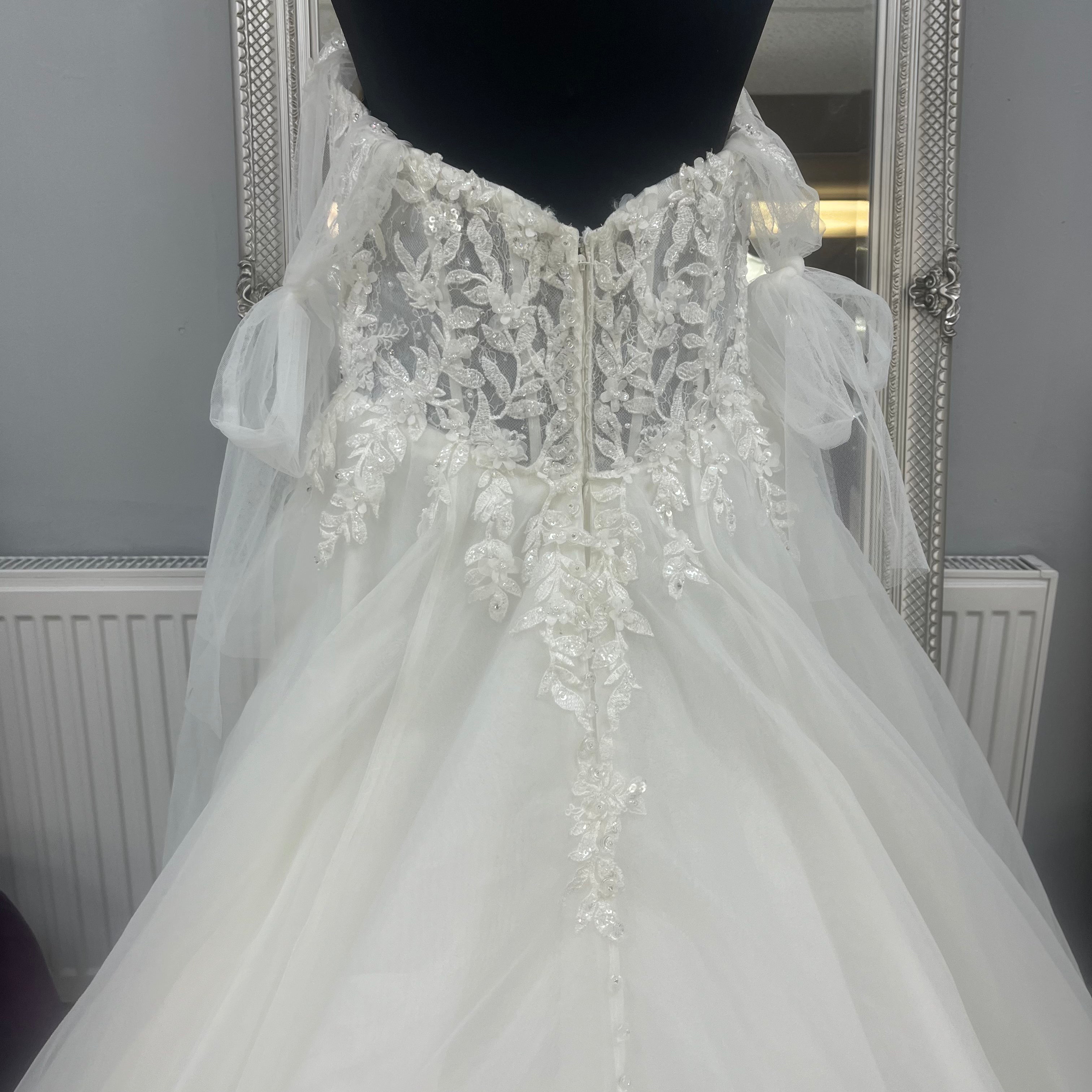 UK 12/14 Fausta by Morilee