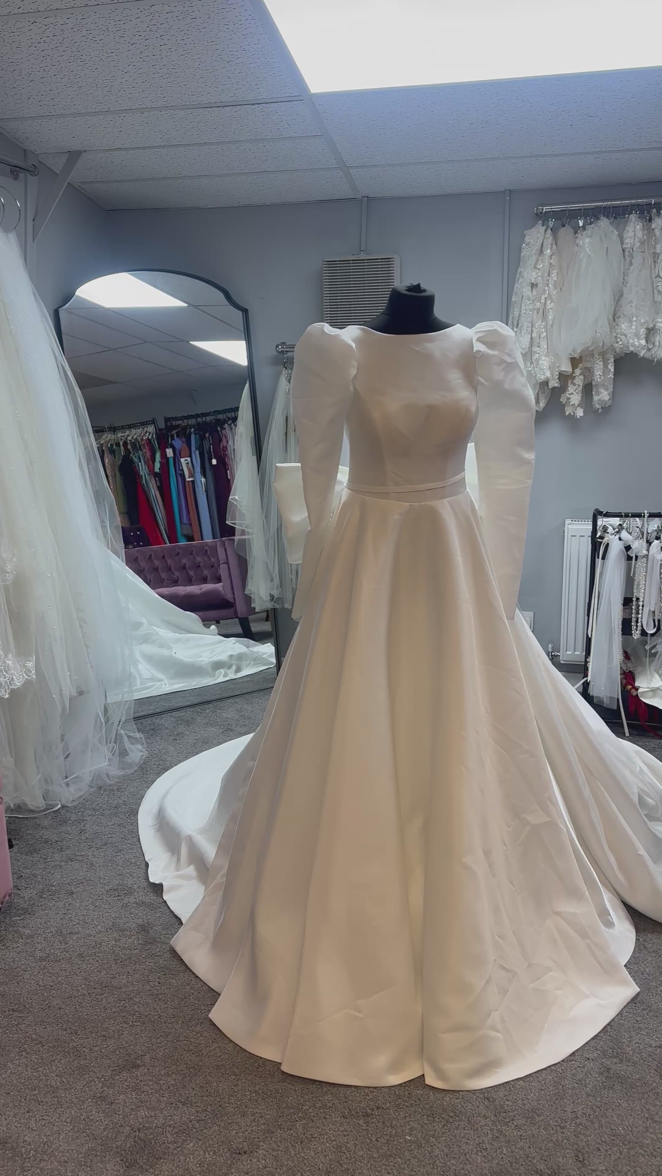 SN-009 Wedding Dress By Elena Morar